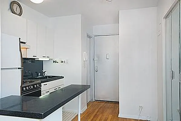 Sold by Citi Habitats | media 18