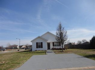 101 Kentshire Ln, Bonaire, GA