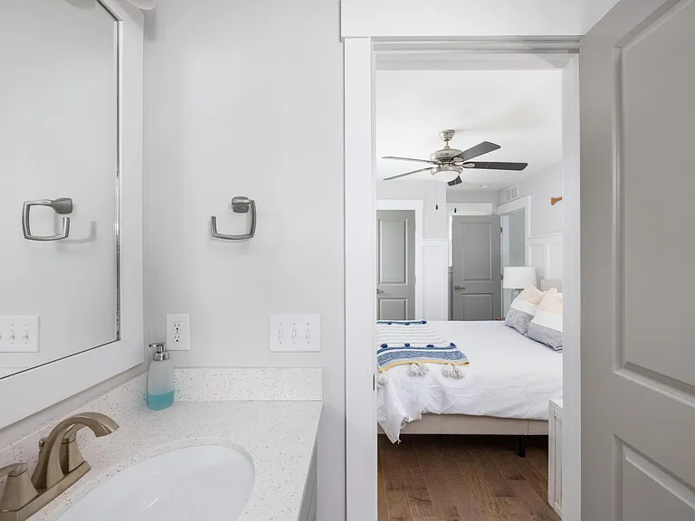 956 Key Colony Ct — Photo 17