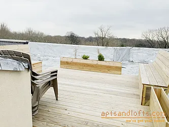 Rented by aptsandlofts.com