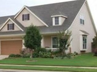 905 Honeysuckle, Grapevine, TX 76051
