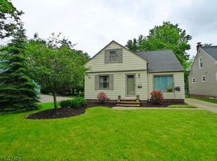 5655 Cherokee Rd, Cleveland, OH 44124