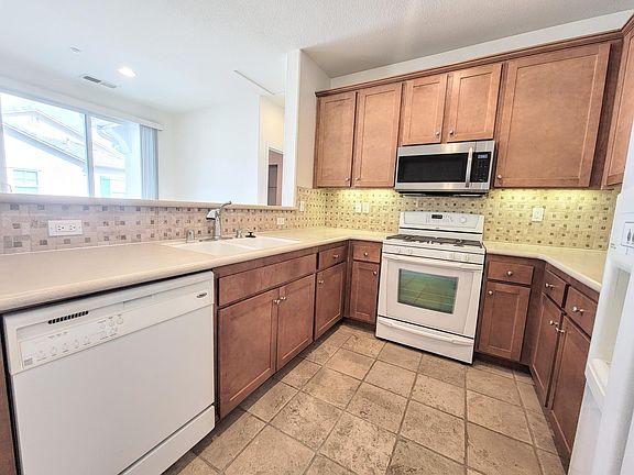 3rd image of 36315 Vincenzo Way