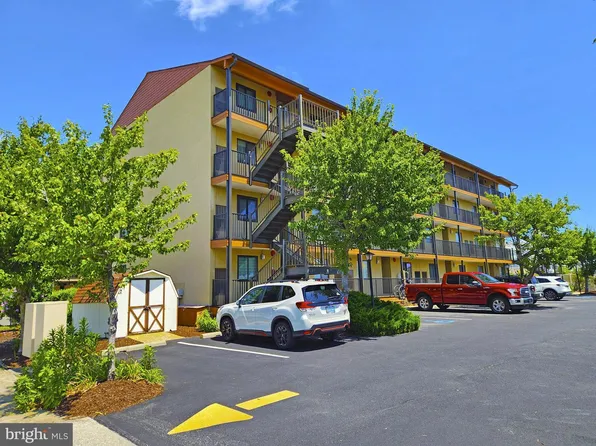 203 33rd St Unit 301, Ocean City, MD 21842