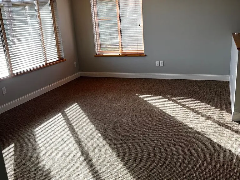 308 College Cir — Photo 6