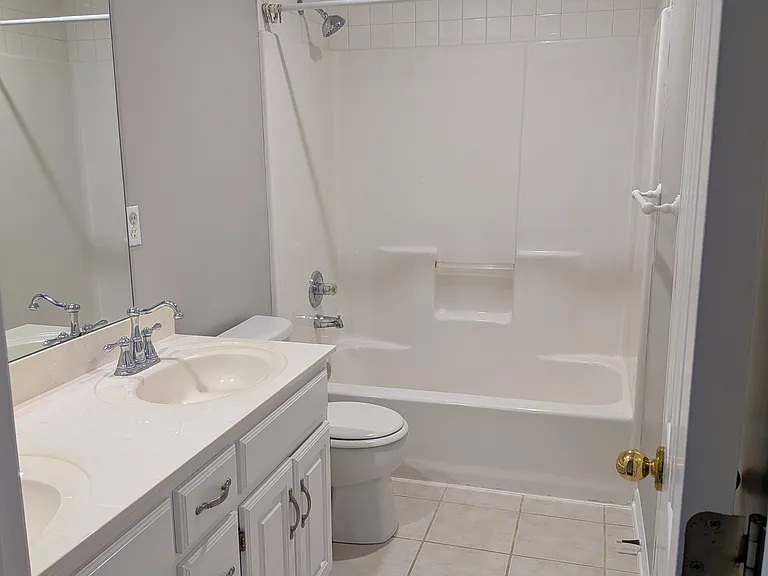 13236 Carter St — Photo 24