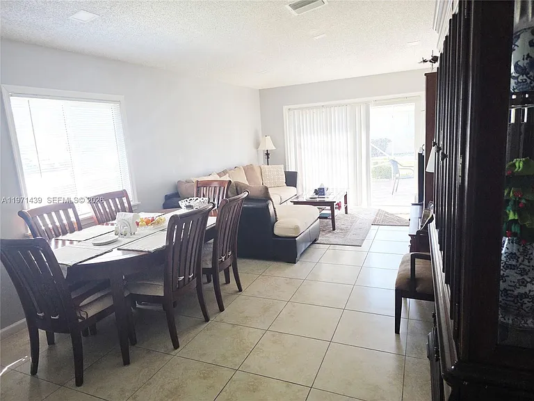 11688 SW 17th Ct #11688 — Photo 18