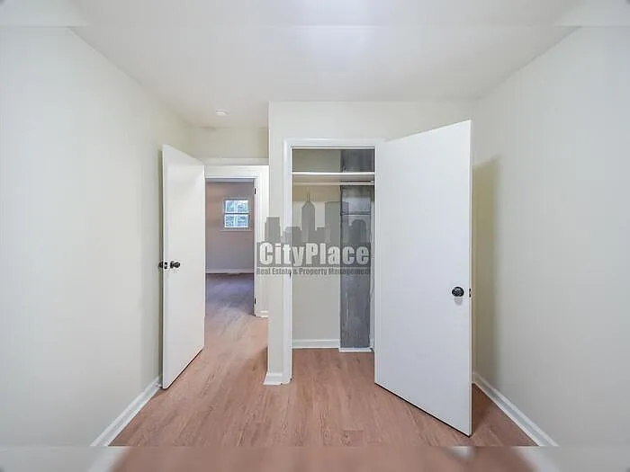 3202 Macarthur Ln — Photo 12