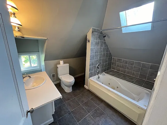 1299 Franklin Ave #1299 — Photo 7
