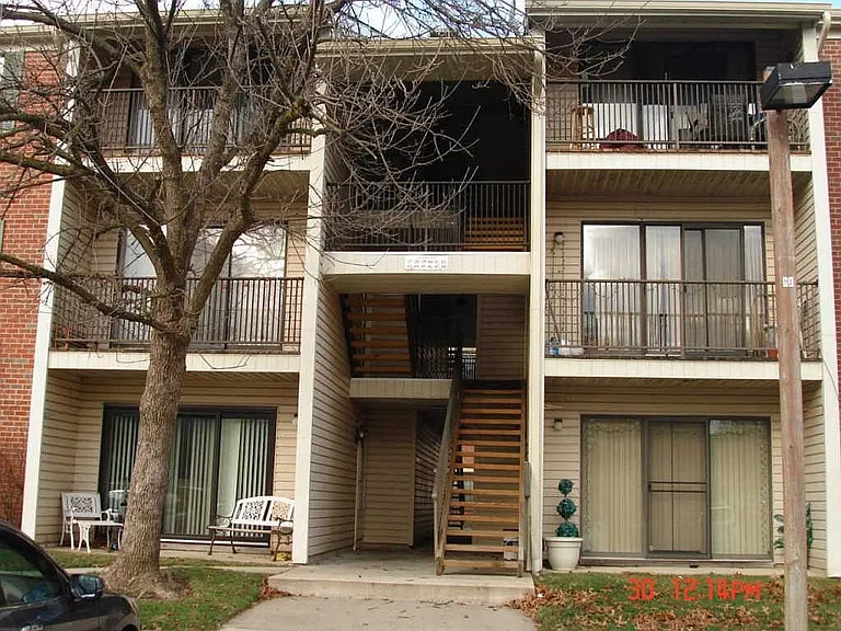46 Voscek Ct #2 — Photo 1