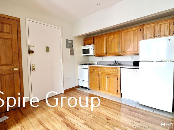5th image of 646 10th Ave APT 3A
