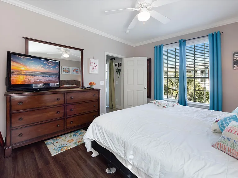 7000 Seawall Blvd #524 — Photo 19