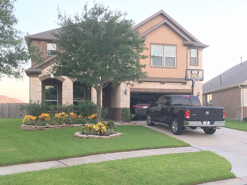 1st image of 11003 Jacob Crossing Dr