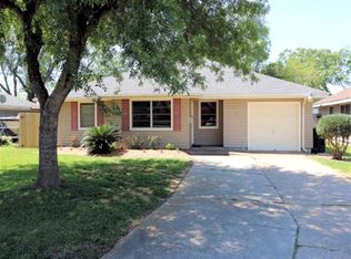 4901 Bellaire Ave, Groves, TX 77619