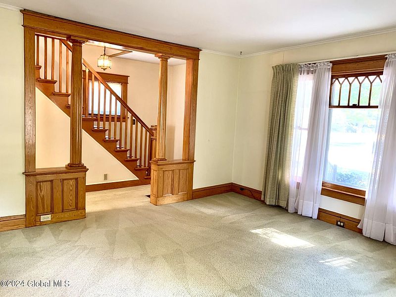 3rd image of 308 Ridge Street