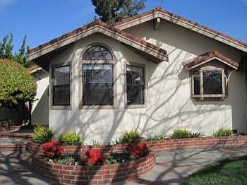 1st image of 4978 Elester Dr