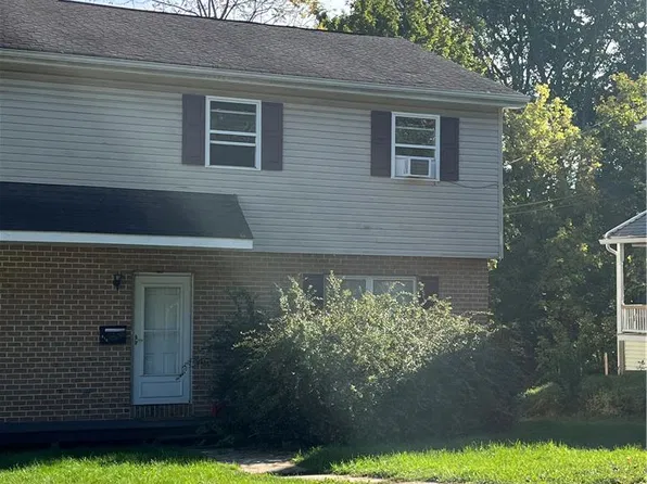 818 William St, Pen Argyl, PA 18072
