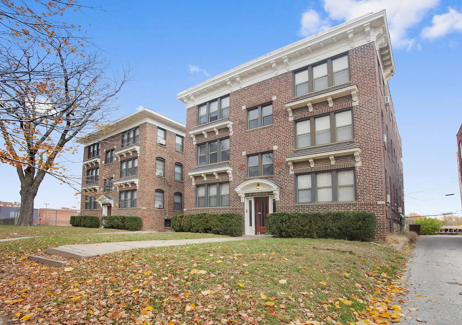 Valentine Apartments/Valentine 24 Apartments LLC — Photo 1