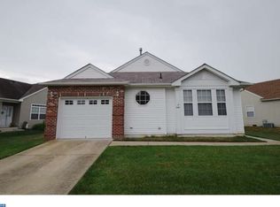 567 Riviera Dr, Williamstown, NJ 08094