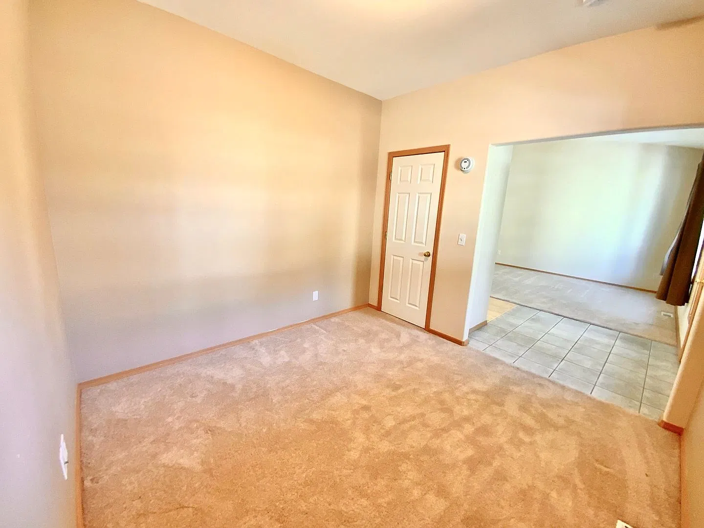 Stunning 4bd/3bth Property In Everett — Photo 4
