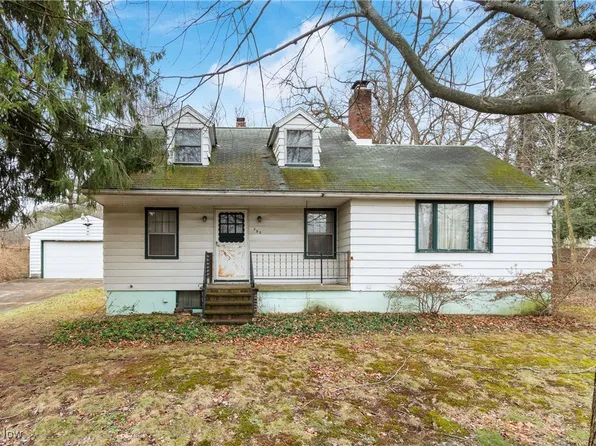 353 Southeast Ave, Tallmadge, OH 44278