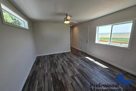 1435 Bighorn Rd — Photo 2