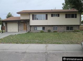 49 Lilac St, Casper, WY 82604