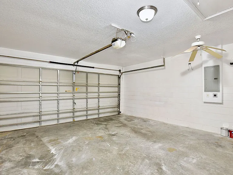 1687 Brewton Cir — Photo 24