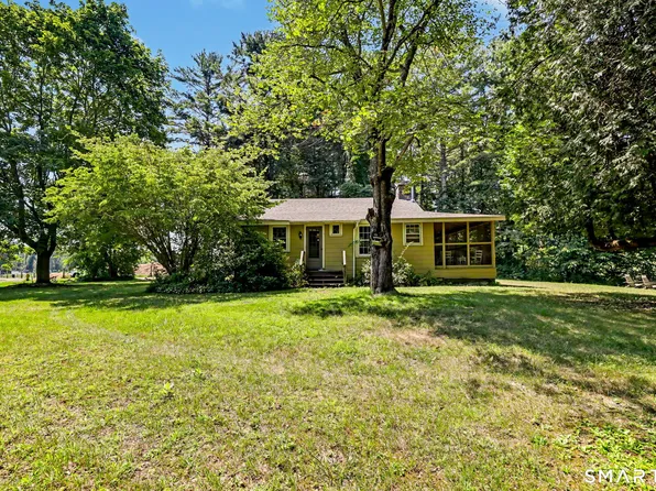 22 Raymond Avenue, North Canaan, CT 06018