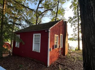 759 Treasure Island Dr, Mattawan, MI 49071
