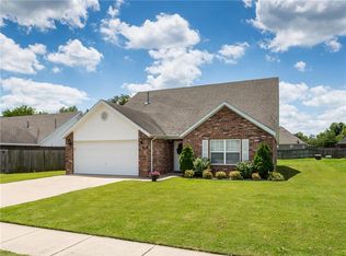 721 Harvest St, Centerton, AR 72719