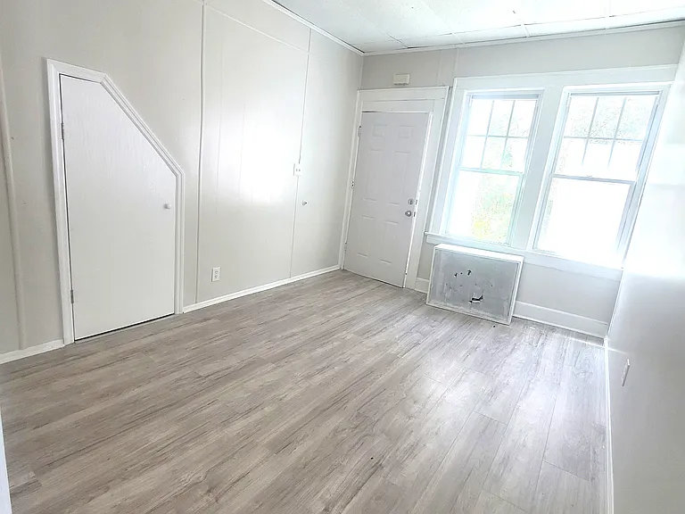 195 Lehigh Ave #1 — Photo 6