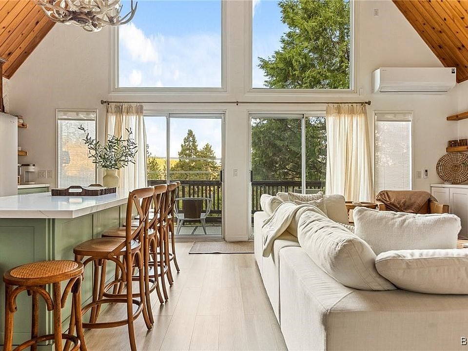 1st image of 837 Grass Valley Rd