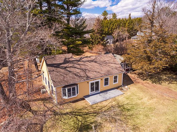 4th image of 216 Ridge Road