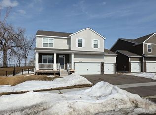 4126 Sage Wood Rd, Chaska, MN 55318