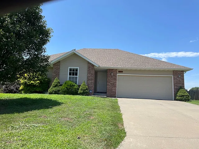 1012 S Ball Ct — Photo 1