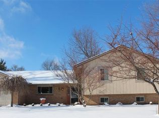 203 N Danern Dr, Dayton, OH 45430