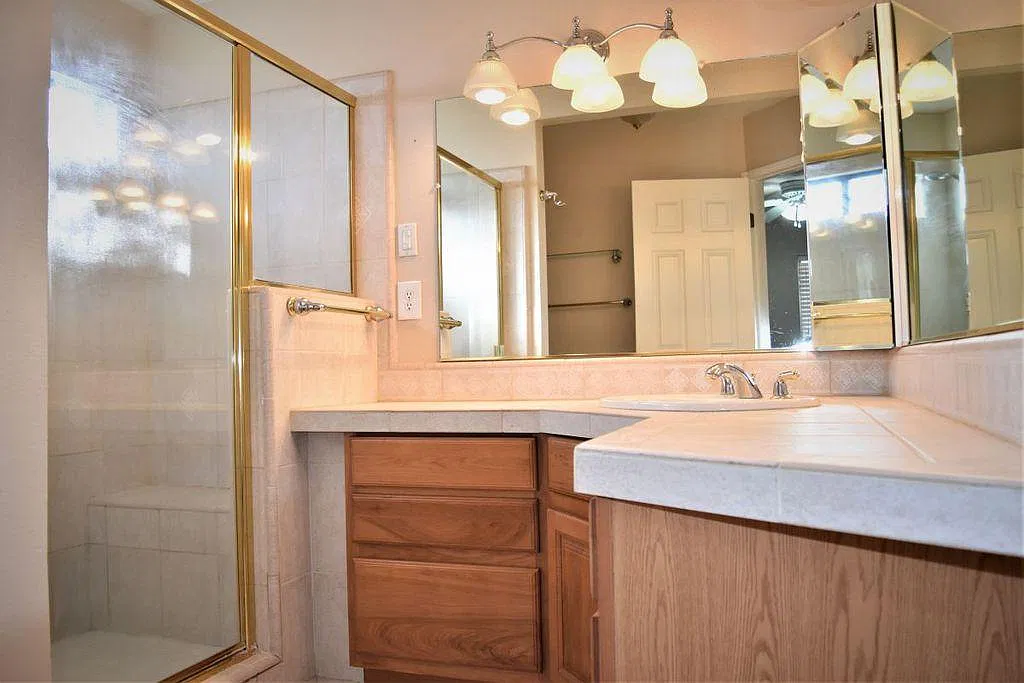 3 bed, 1632 sqft, $2,195 — Photo 4