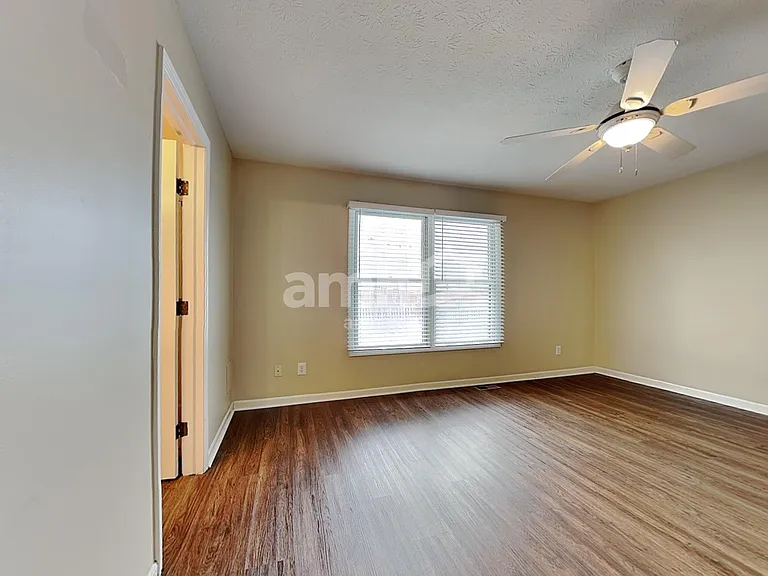 1030 Justin Ridge Way — Photo 8