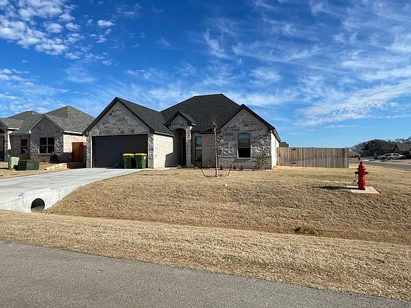 2nd image of 3333 Windcrest Dr