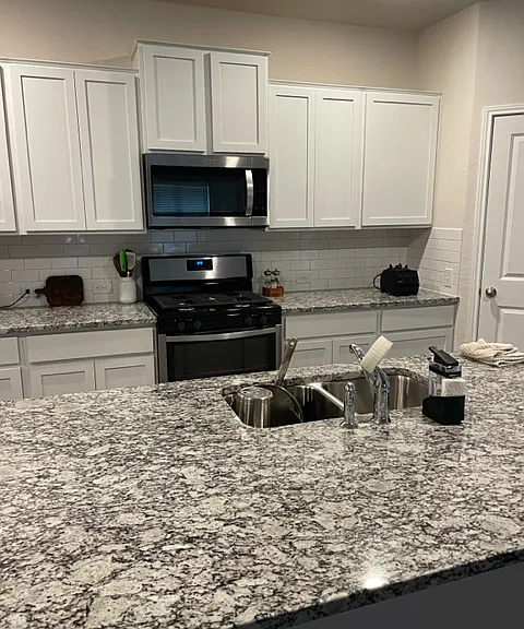 13714 Boothe Grv — Photo 2
