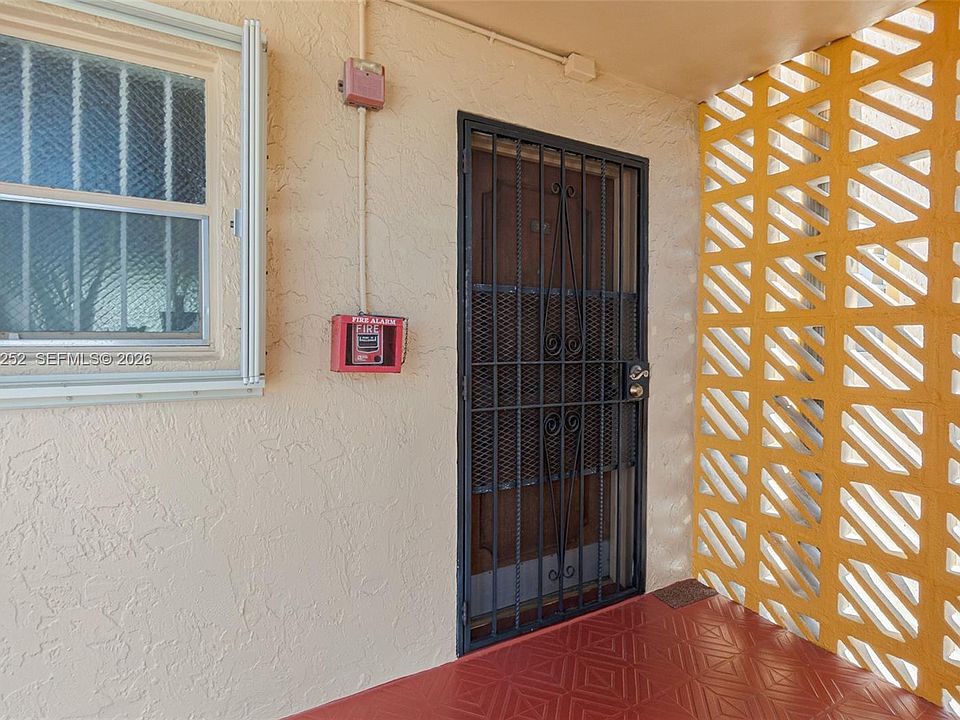 6090 W Flagler St APT 307, Miami, FL 33144 | Zillow