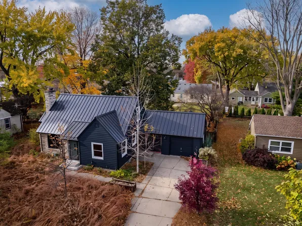3607 Zenith Ave N, Robbinsdale, MN 55422