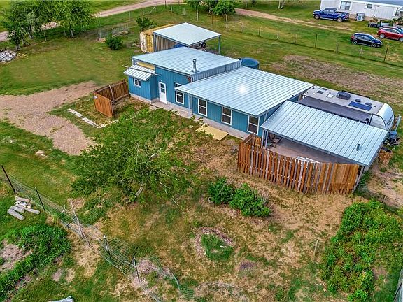 3rd image of 305 Panorama Ln
