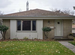 1340 S 114th St, West Allis, WI 53214