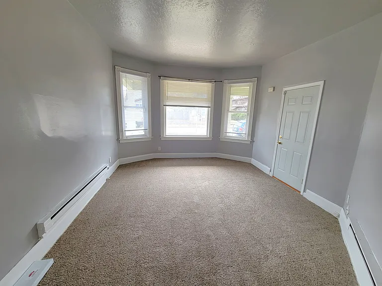 1133 Beech St #1 — Photo 15