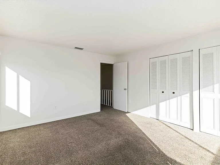 3569 Bee Ridge Rd — Photo 23