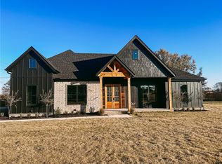 3160 Bloomfield St, Bentonville, AR 72713