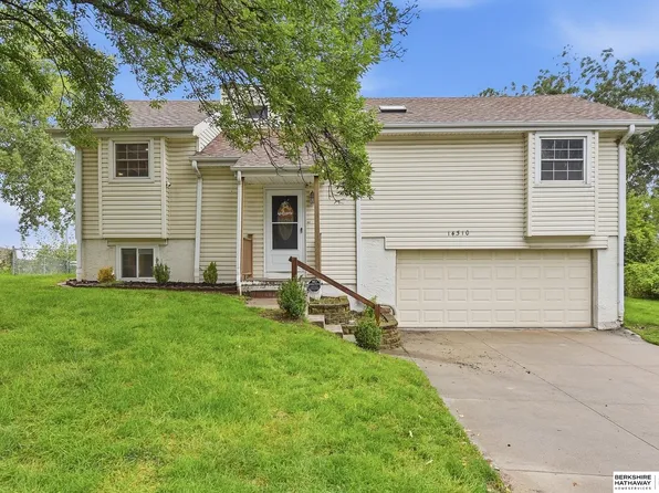14310 Virginia St, Omaha, NE 68138