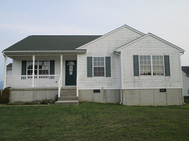 1st image of 11 Princess Ann Ln